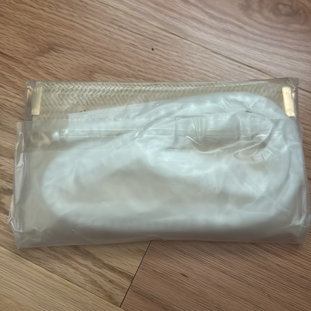 Dior Raffia Pouch - Picture 9 of 12